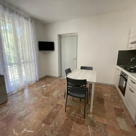 Rifugio Urbano Guest house 3*